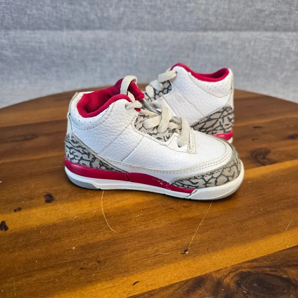 Jordan 3 Retro Cardinal Red Toddler Sneakers White Red 832033-126 Size 6C